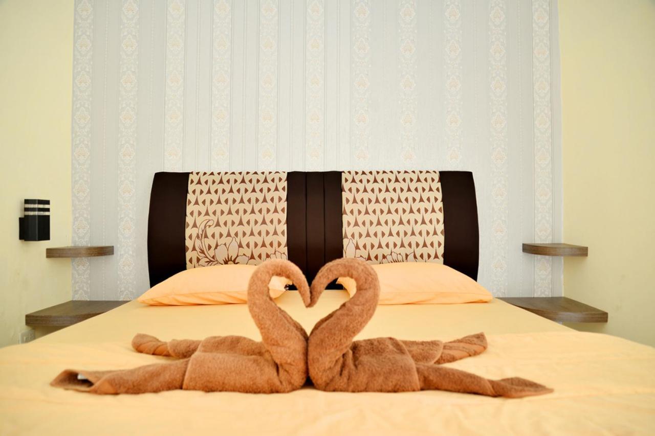 Haura Syariah Home Stay Bandar Lampung Bagian luar foto