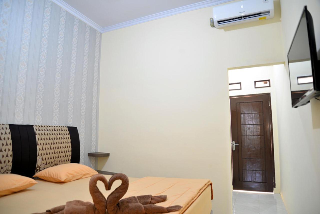 Haura Syariah Home Stay Bandar Lampung Bagian luar foto